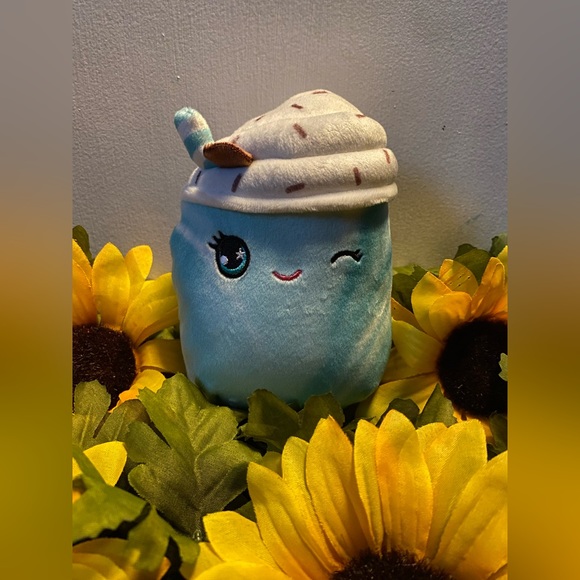 Scented Mystery Squad Mint Chocolate Chip Cookie Milkshake - 5 Inch Squishmallow - Picture 2 of 7